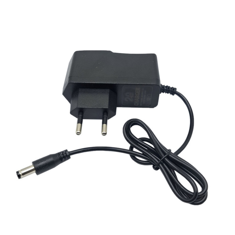 مجموعه شارژر و باتری دریل شارژی 12 ولت 1/5 آمپر بیست مدل 12V مجموعه 2 عددی