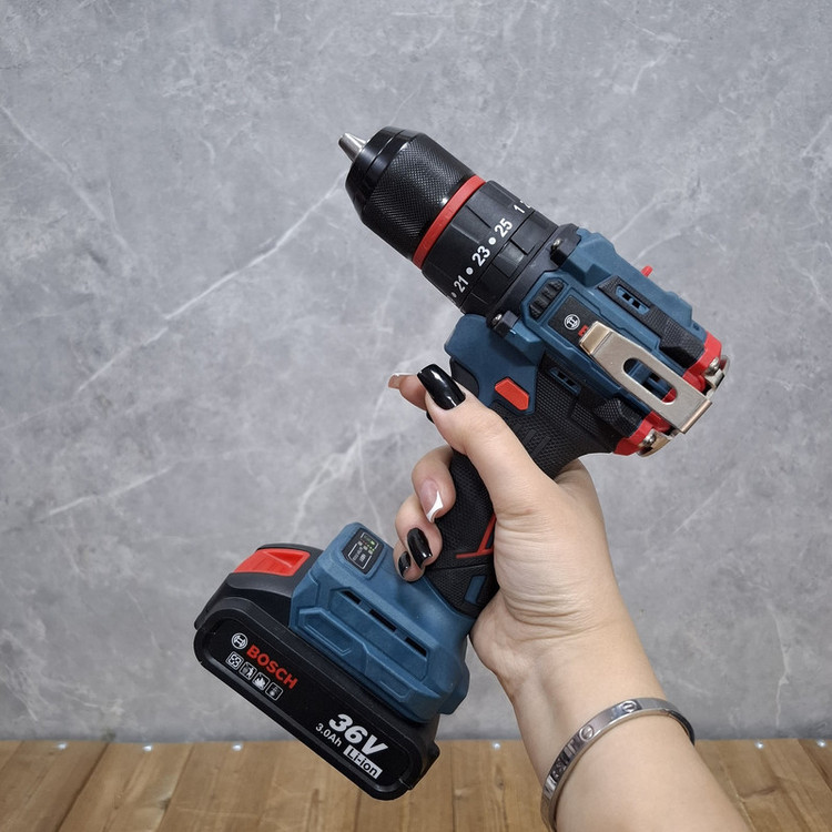 دریل چکشی شارژی صنعتی براشلس 13 میلی متری 36 ولت بوش مدل 36V/Li_ion کد 1