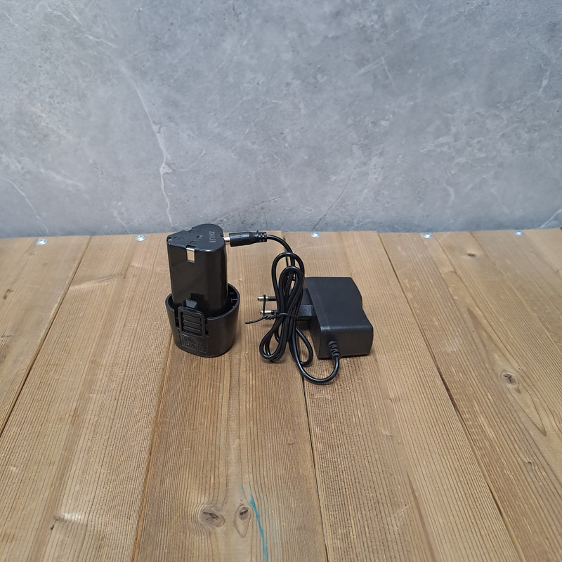 شارژ و باتری لیتیومی مکس کد 126080 مجموعه 2 عددی