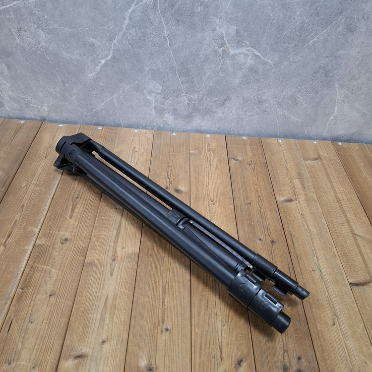 سه پایه تراز لیزری باس مدل 120CM