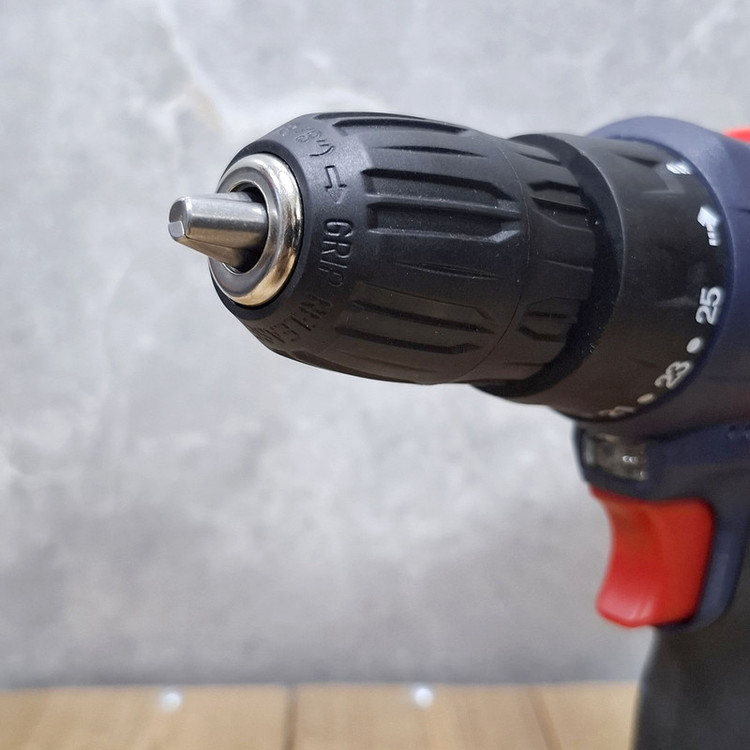 دریل پیچ گوشتی شارژی 10 میلی متری 12 ولت تک باتری اکتیو مدل 12V کد 3232