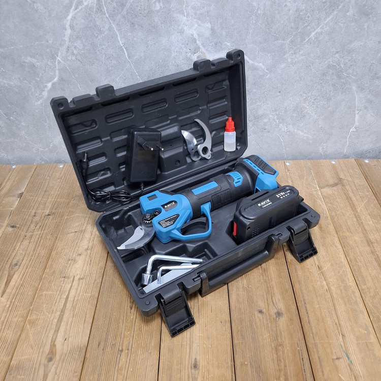 قیچی باغبانی شارژی راویکس مدل 21VF/Li_ion کد 33 سایز 11 اینچ