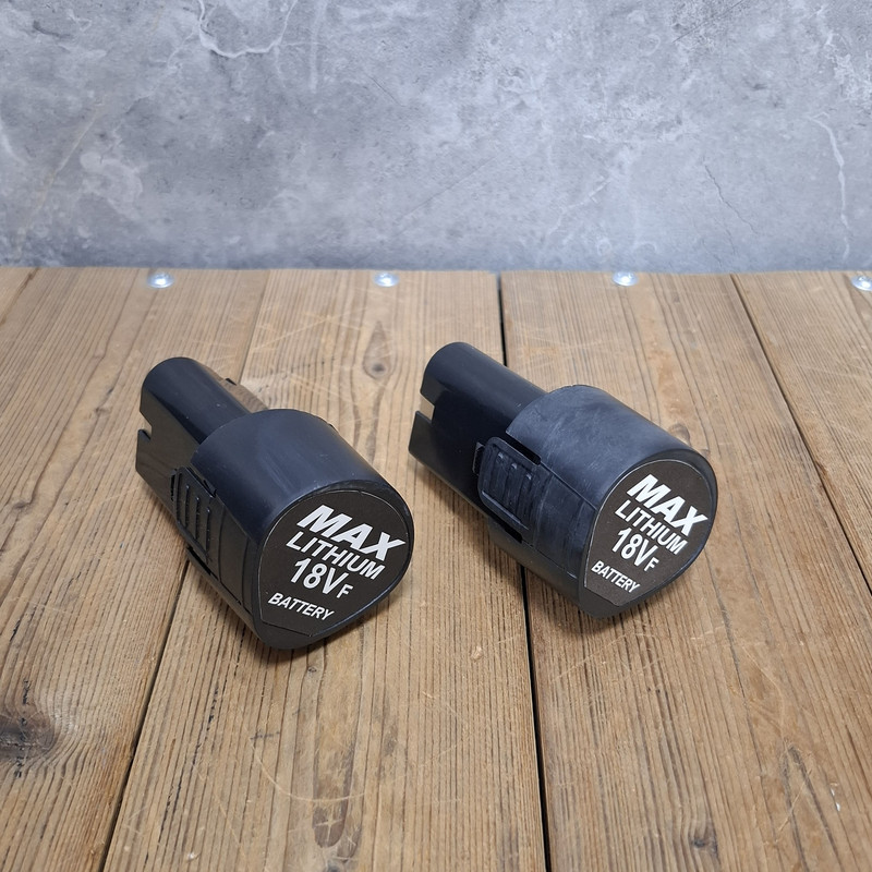 دریل پیچ گوشتی شارژی صنعتی 10 میلی متری 18 ولت دو باتری رویال مکس مدل 10MM کد 26 مجموعه 29 عددی